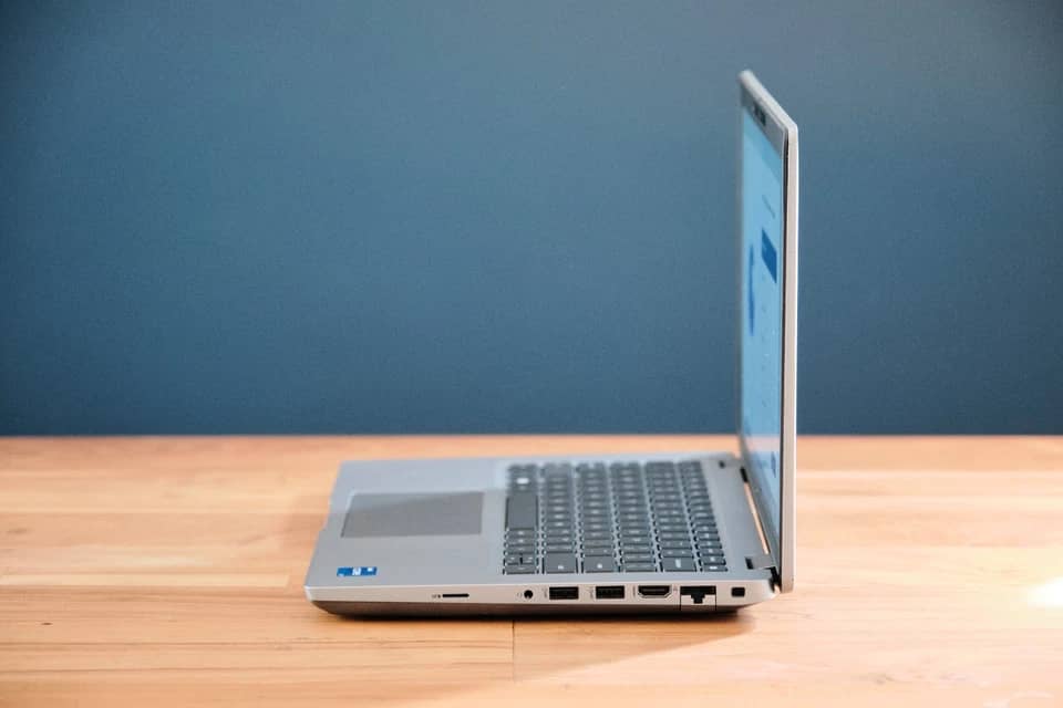 Dell Precision 3470 Computers 256GB 16GB Refurbished - Acceptable