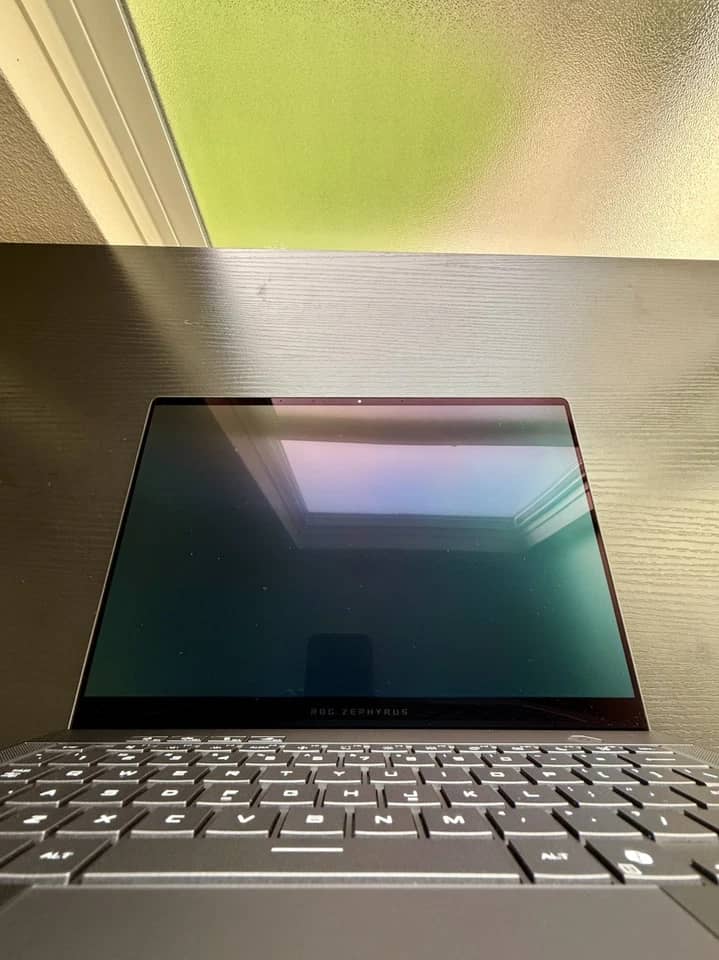 ASUS ROG Zephyrus GA403 Computers 1TB 32GB Refurbished - Acceptable