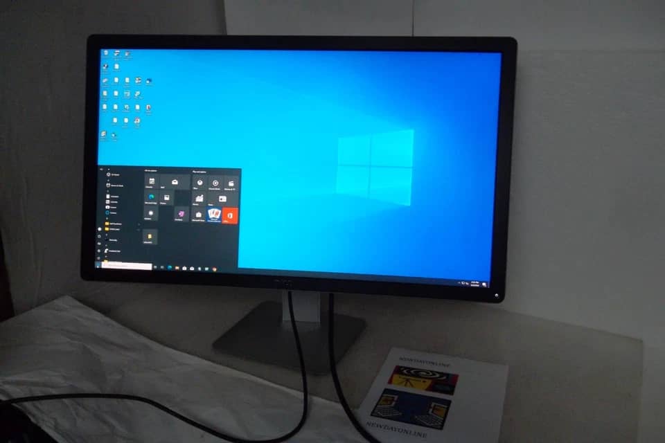Dell UP3216Q Monitors Black Used - Good