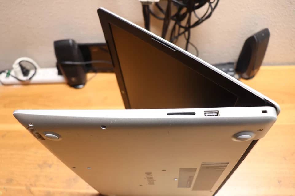 Dell Inspiron 15 3583 Computers 256GB 8GB Used - Good