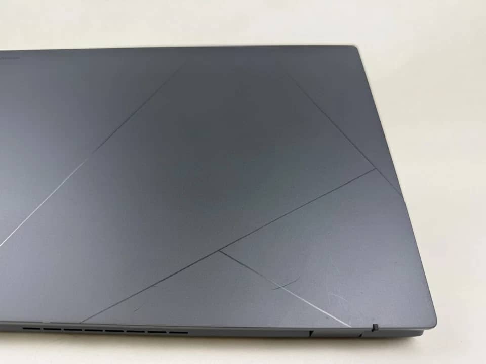 ASUS Zenbook UX8406CA Computers 32GB New