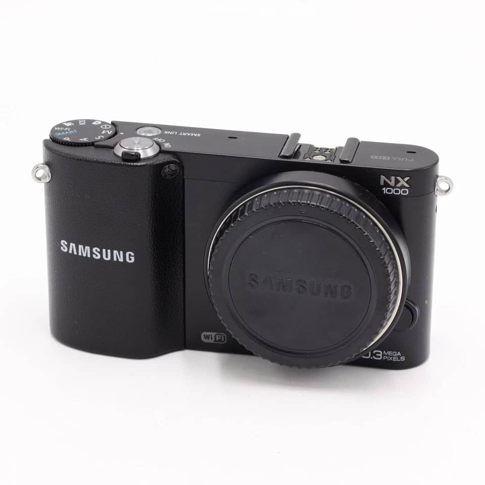 Samsung NX1000 Digital Cameras Body Only For parts or not working