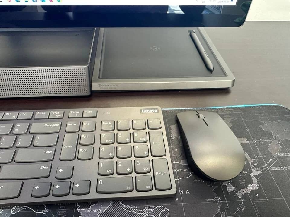 Lenovo Yoga Aio 27IAH10 Computers 1000GB 32GB Used - Like New