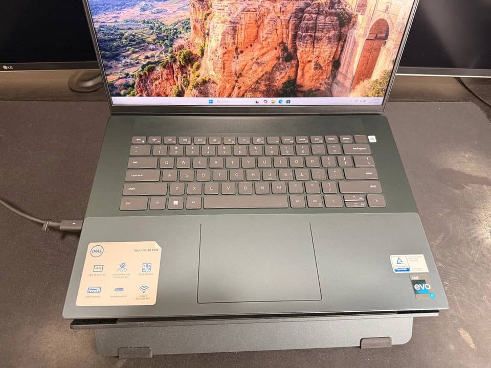 Dell Inspiron 16 7620 Computers 1TB 16GB New