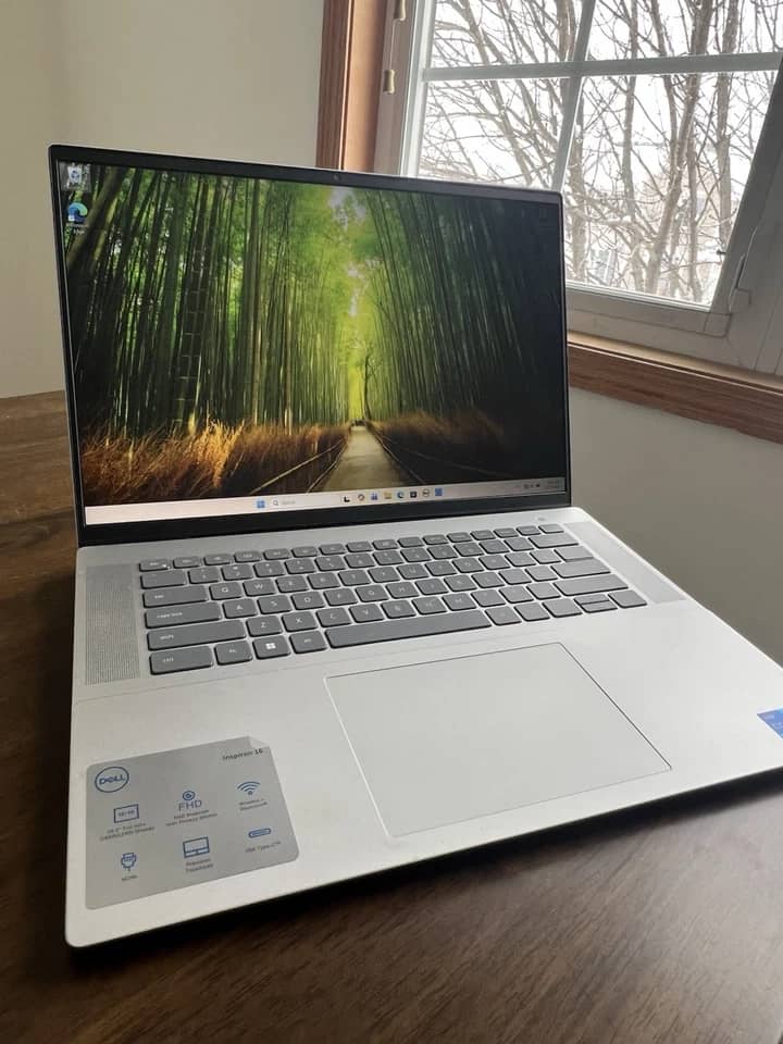 Dell Inspiron 5620 Computers 1000GB 16GB Refurbished - Excellent