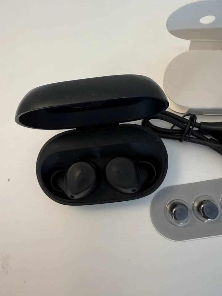 Jabra Elite 7 Active Headphones & Earbuds Black New