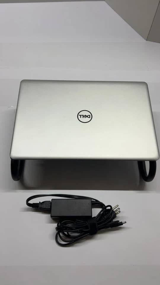 Dell Inspiron 5584 Computers 256GB 12GB Used - Good