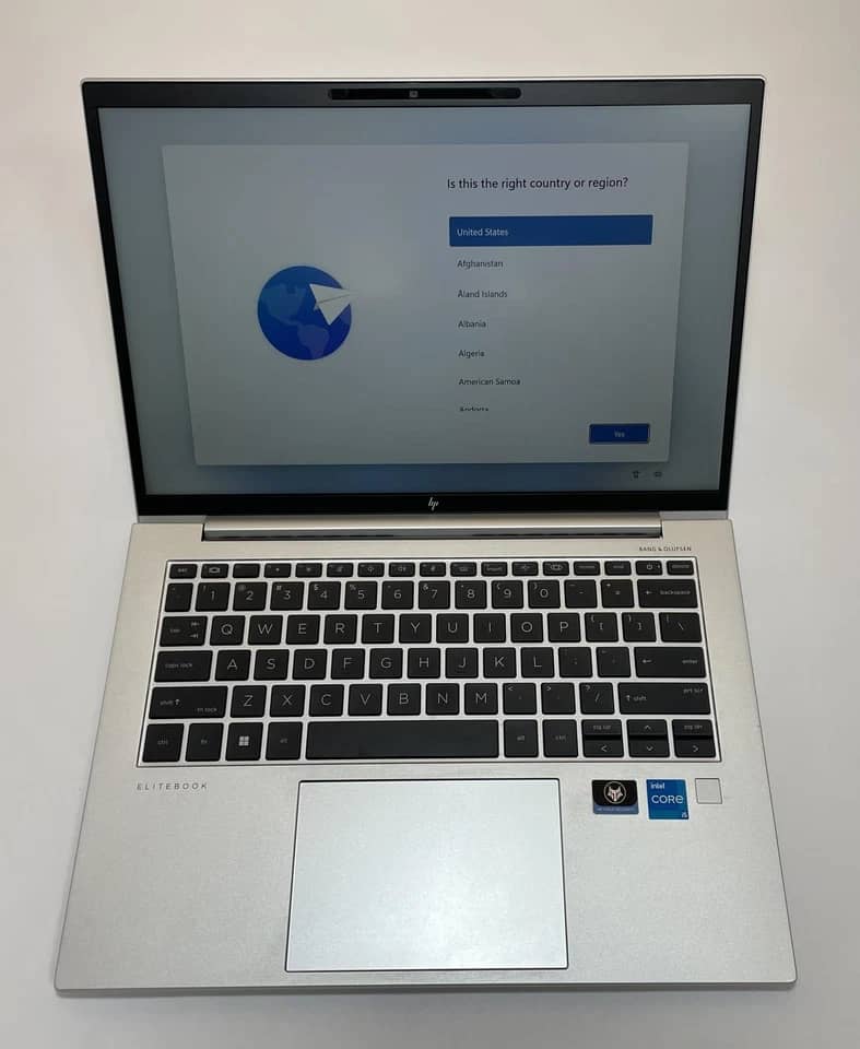HP EliteBook 840 G9 Computers 1000GB 32GB Refurbished - Excellent