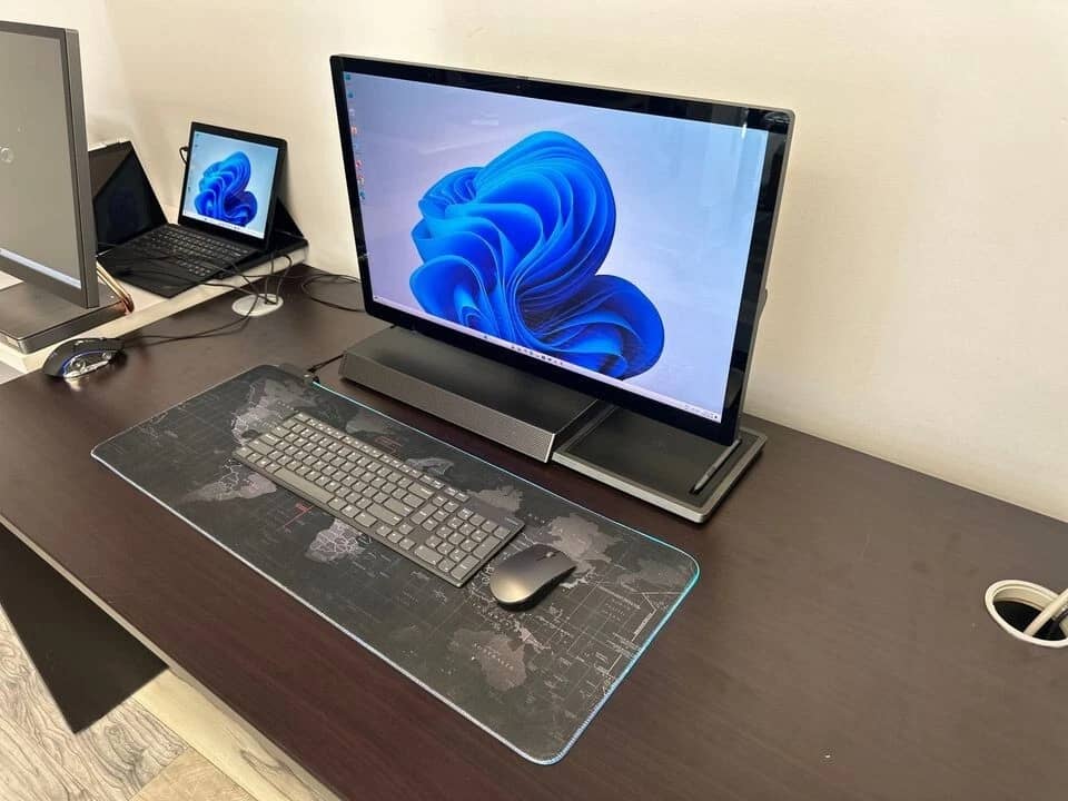 Lenovo Yoga Aio 27IAH10 Computers 1000GB 32GB Used - Like New