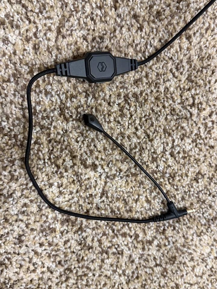 Audeze LCD-S20 Headphones & Earbuds Red New