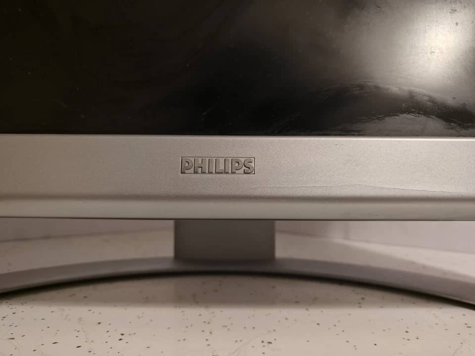 Philips 15PF9936/37 TVs Used - Good