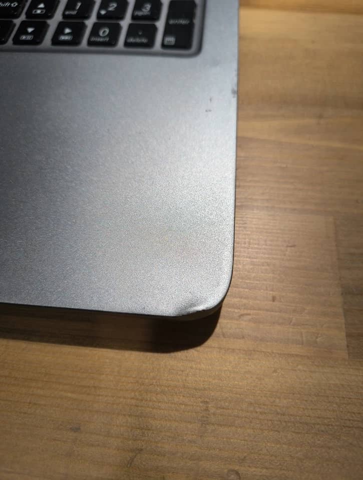 ASUS Vivobook K501UW Computers 512GB 8GB Used - Good