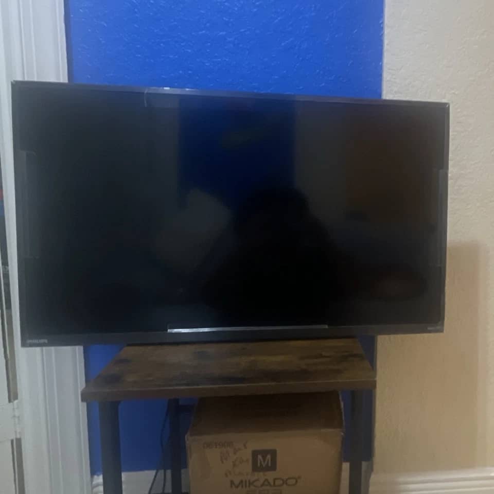 Philips 32PFL4664/F7 TVs Open-Box Excellent