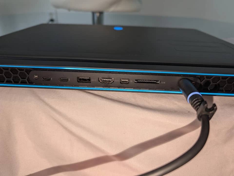 Dell Alienware m18 R2 Computers 1TB 16GB Used - Good