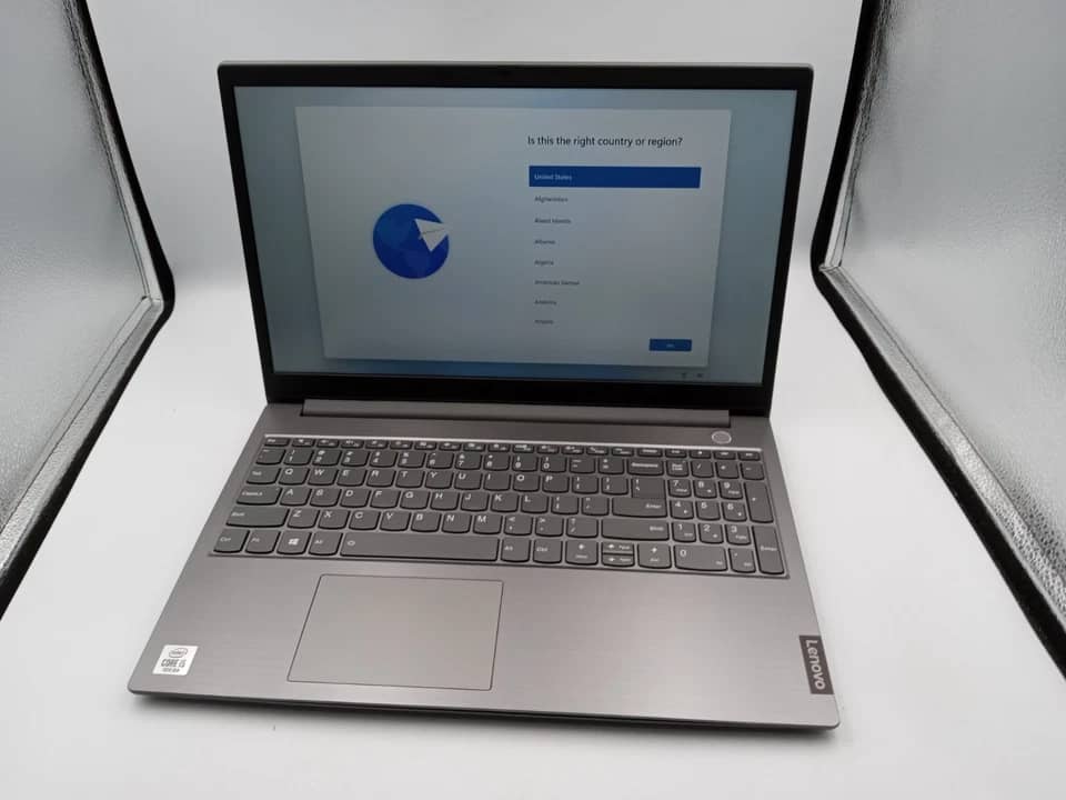 Lenovo 15G2ITL Computers 256GB 8GB Used - Good