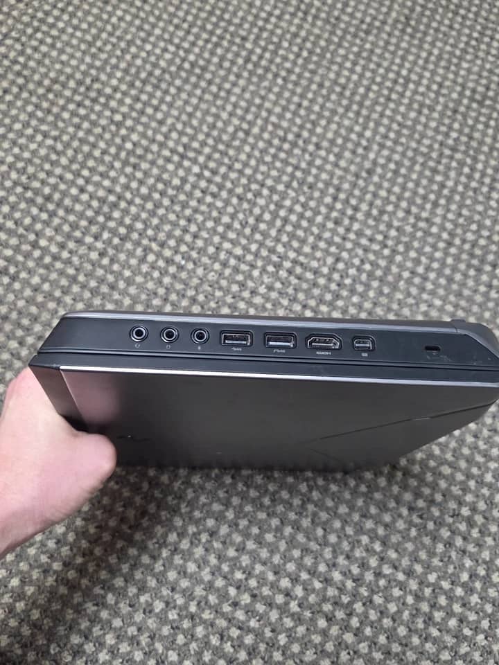 Dell Alienware x14 R2 Computers 128GB 8GB For parts or not working