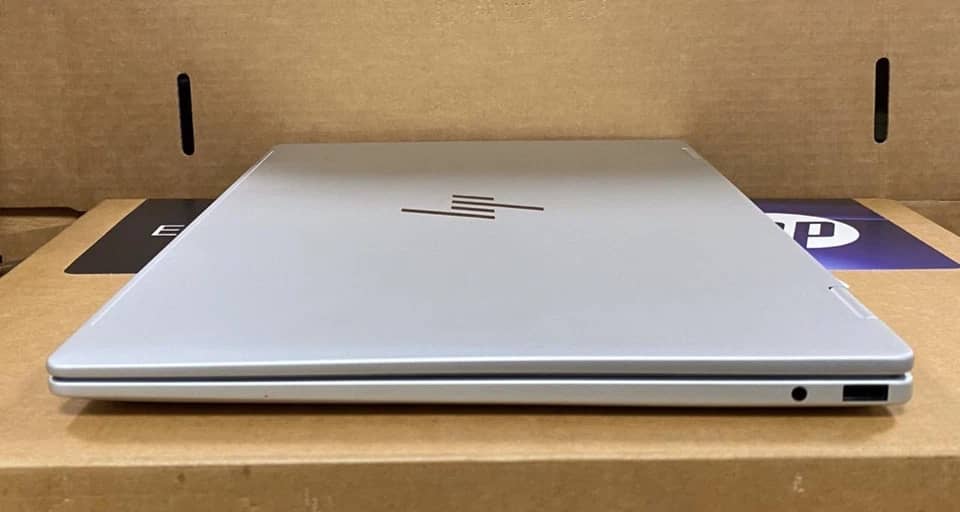 HP 16-ac Computers 1000GB 16GB Refurbished - Excellent