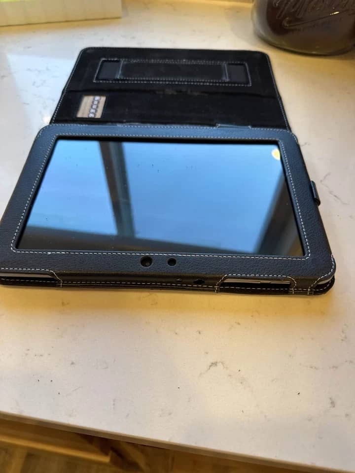 Samsung Galaxy Tab 1 Tablets Gray 16GB Used - Good