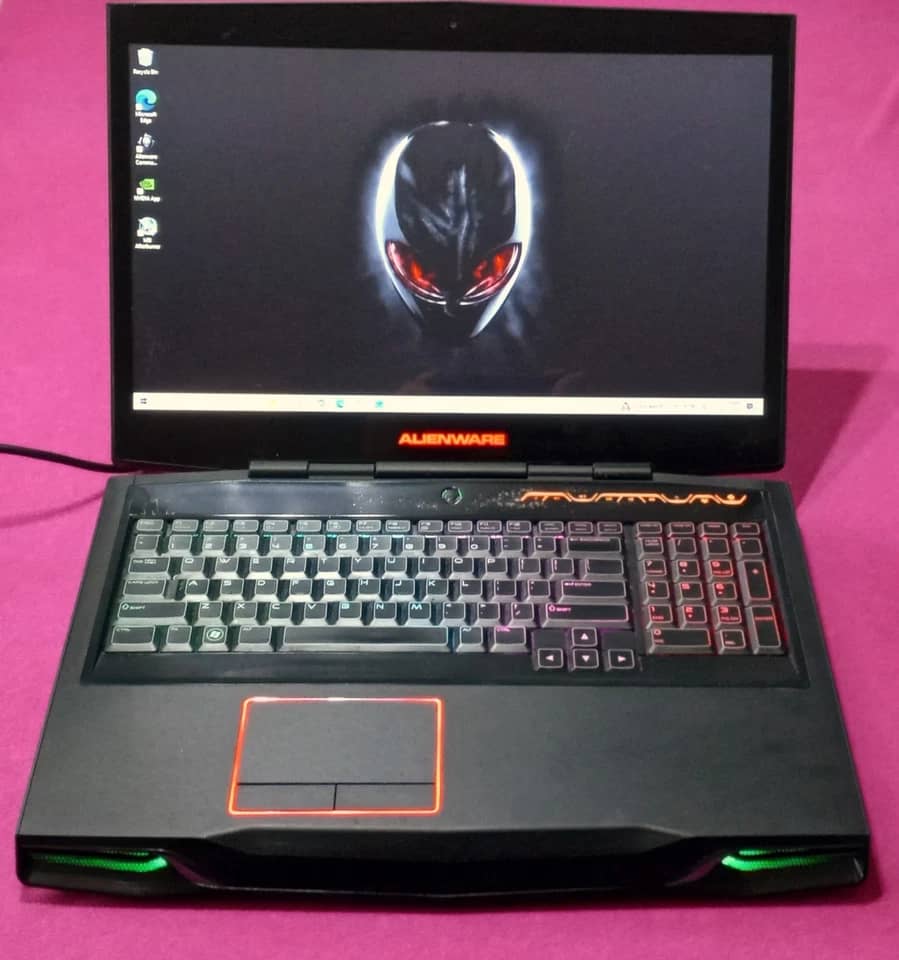Dell Alienware M17xr3 Computers 512GB 4GB Used - Good