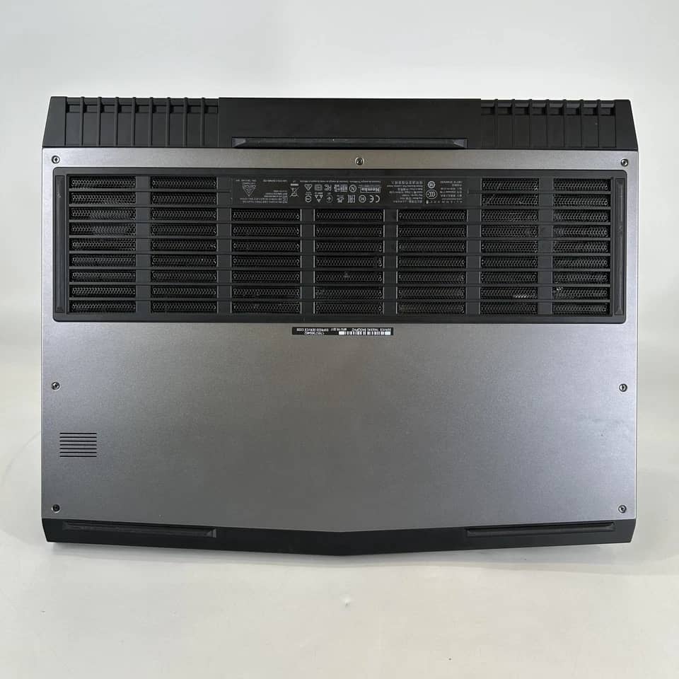 Dell Alienware m17 R4 Computers 1TB 16GB Used - Good