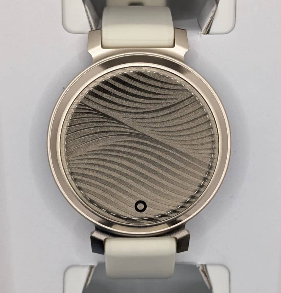 Garmin Lily 2 Smartwatches Gold 34mm New
