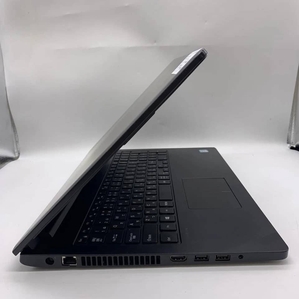 Dell Latitude 3570 Computers 512GB 16GB Refurbished - Acceptable