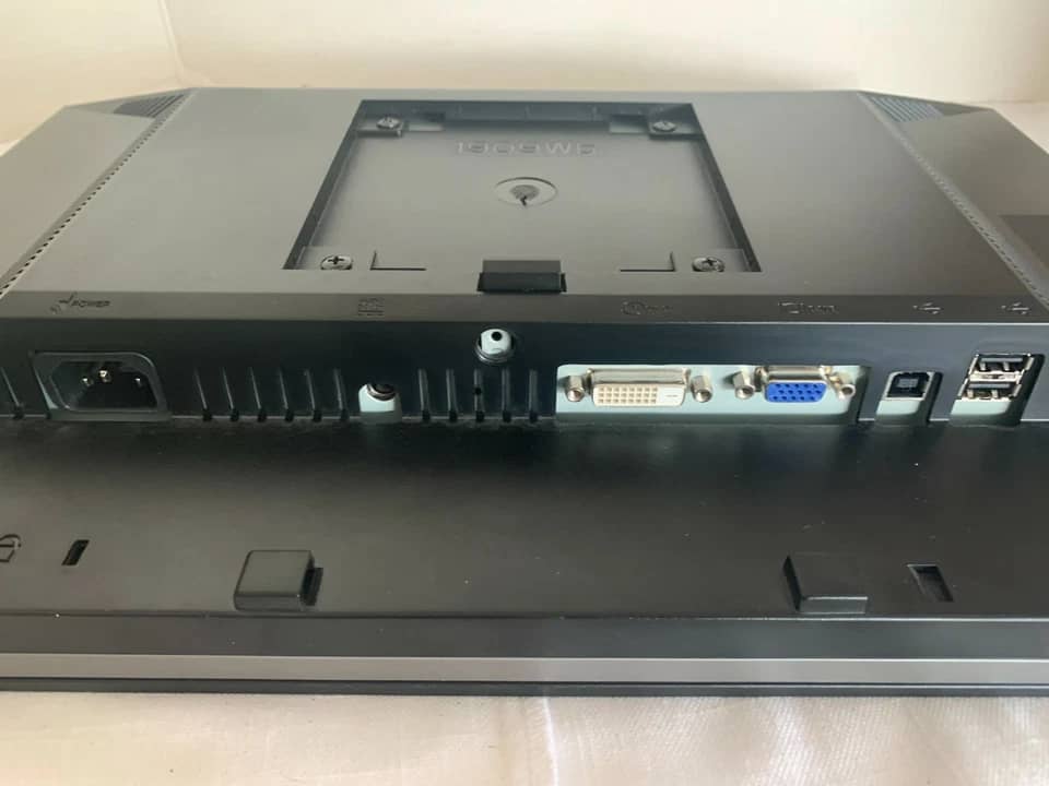 Dell 1909wb Monitors Black Open-Box Excellent