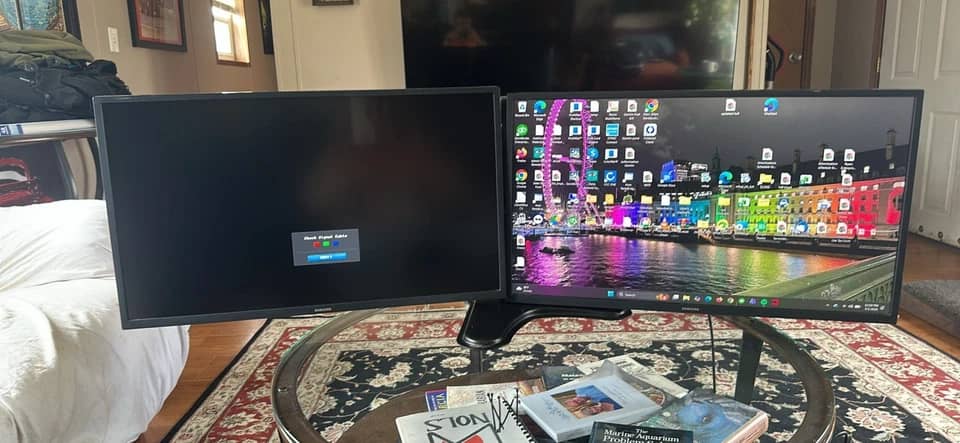 Samsung U32J590 Monitors New