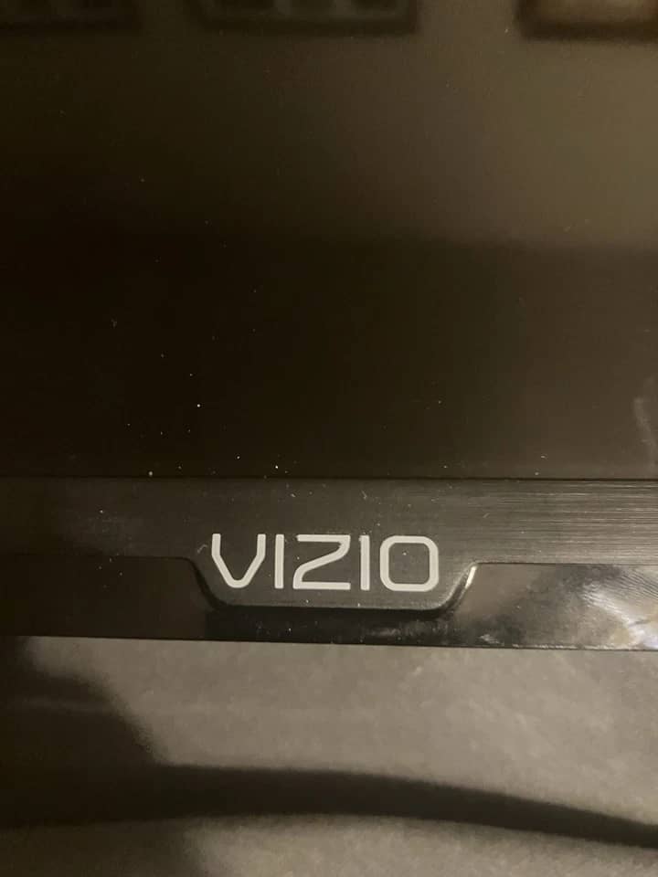 VIZIO D24h-G9 TVs Black Open-Box Excellent