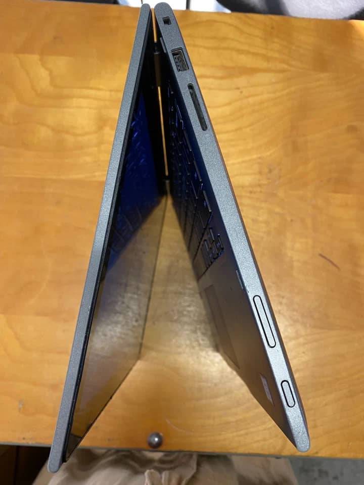 Dell Inspiron 13 5378 Computers NO HDD 8GB Used - Good