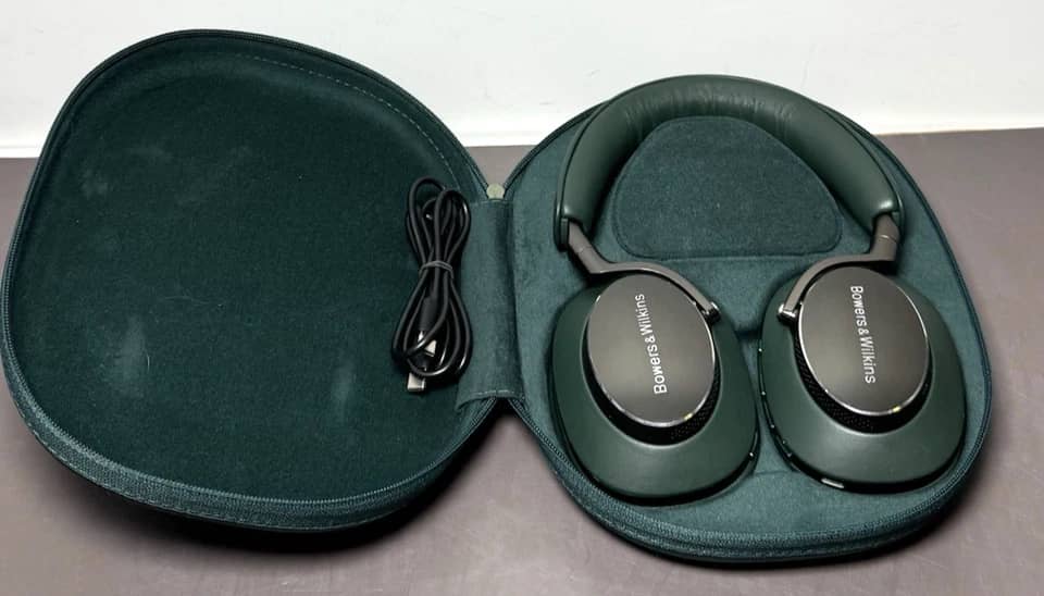 Bowers & Wilkins PX8 Headphones & Earbuds Purple New