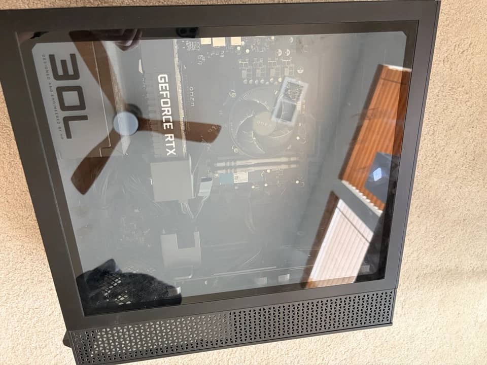 HP OMEN 40L Computers 1TB 64GB Open-Box Excellent