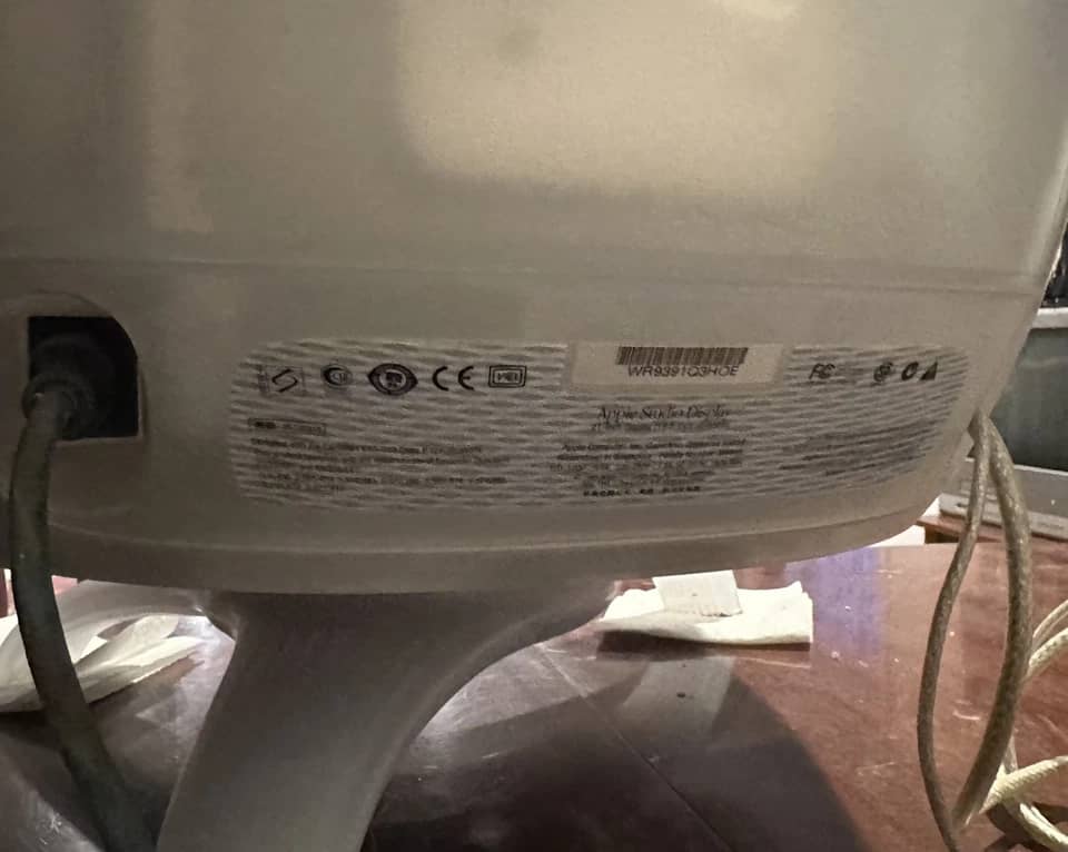 Apple Studio Display Monitors For parts or not working