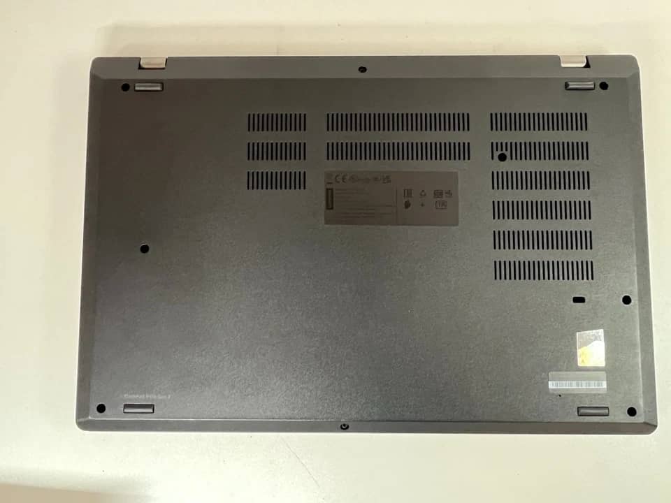 Lenovo ThinkPad P15v Gen 2 Computers 1TB 32GB Used - Good