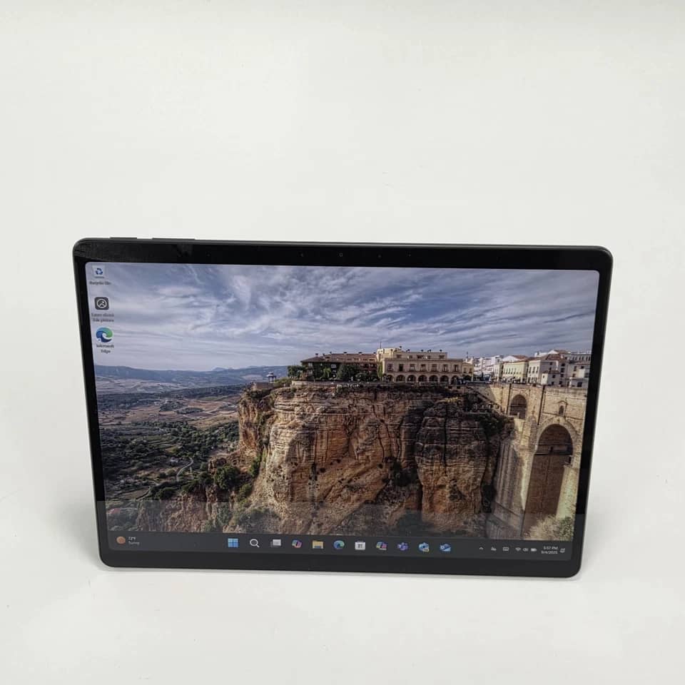 Microsoft Surface Pro 11 Tablets Silver 16GB New