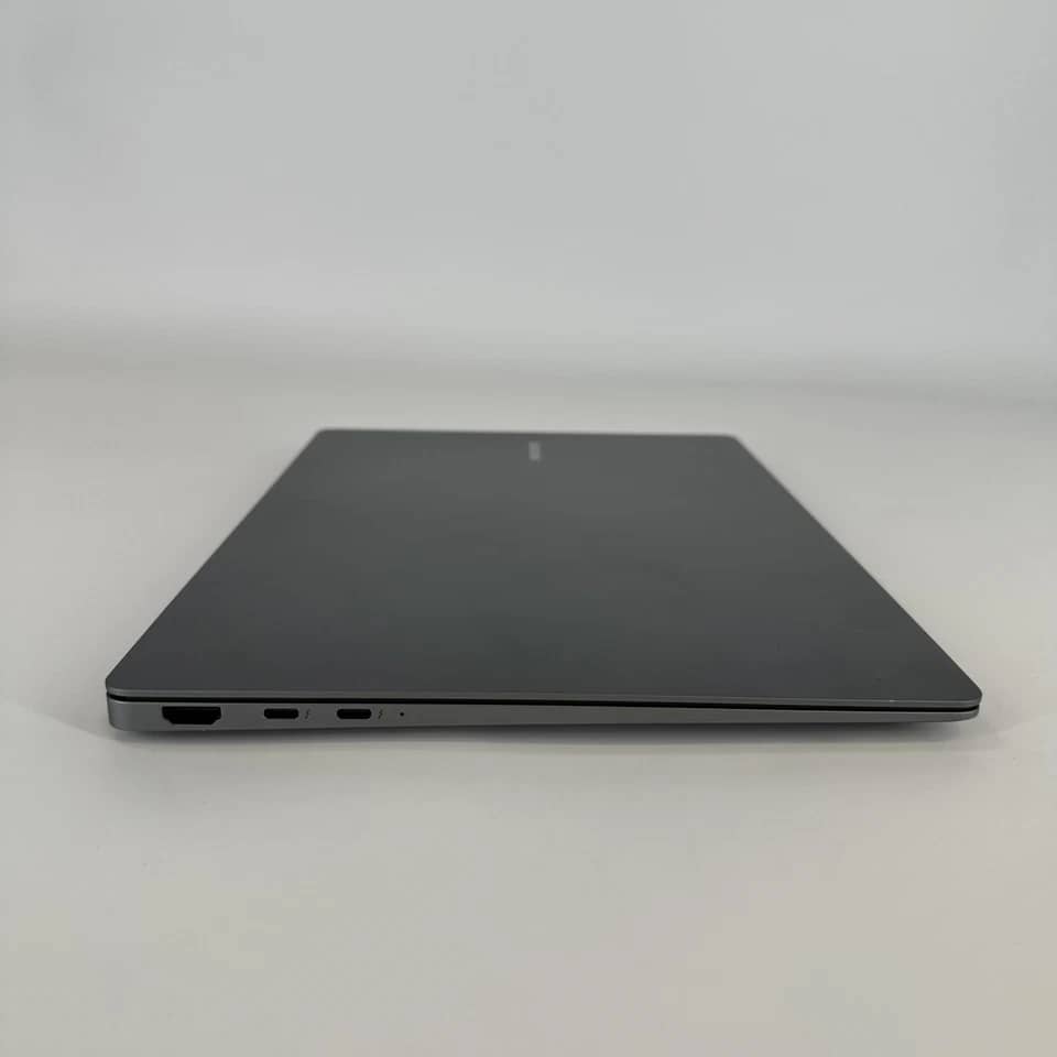 Samsung Galaxy Book5 Pro Computers 1TB 32GB New