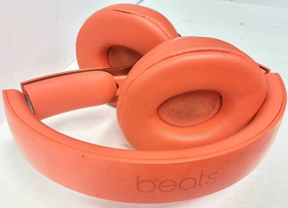 Beats Studio Pro Headphones & Earbuds Blue New