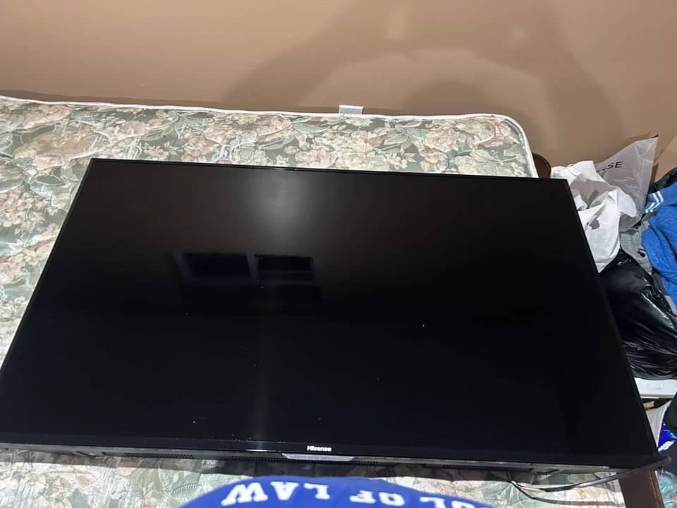 Hisense R6E3 TVs Black New