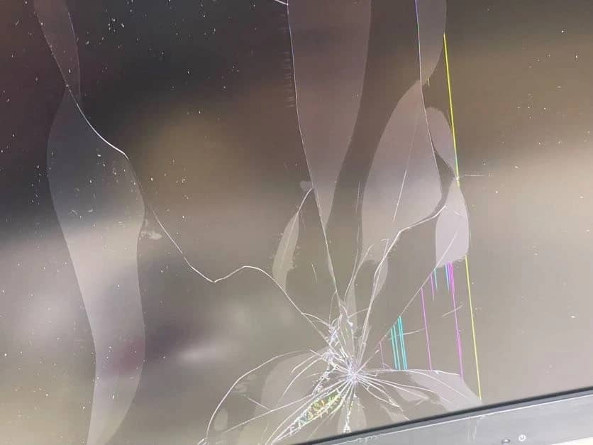 Samsung S95UA Monitors For parts or not working