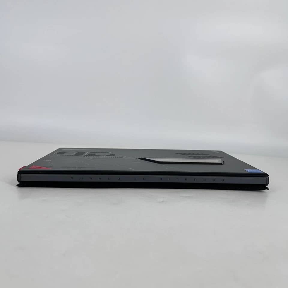 ASUS ROG Strix GZ301ZE Computers 1TB 16GB For parts or not working