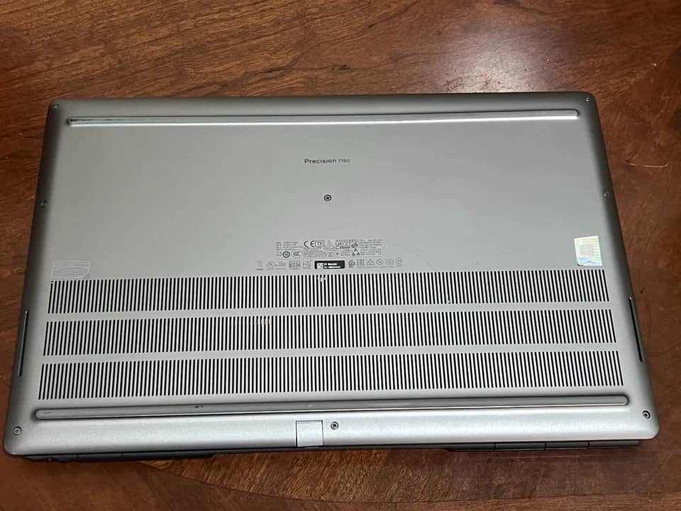 Dell Latitude 7760 Computers Open-Box Excellent 256GB 16GB