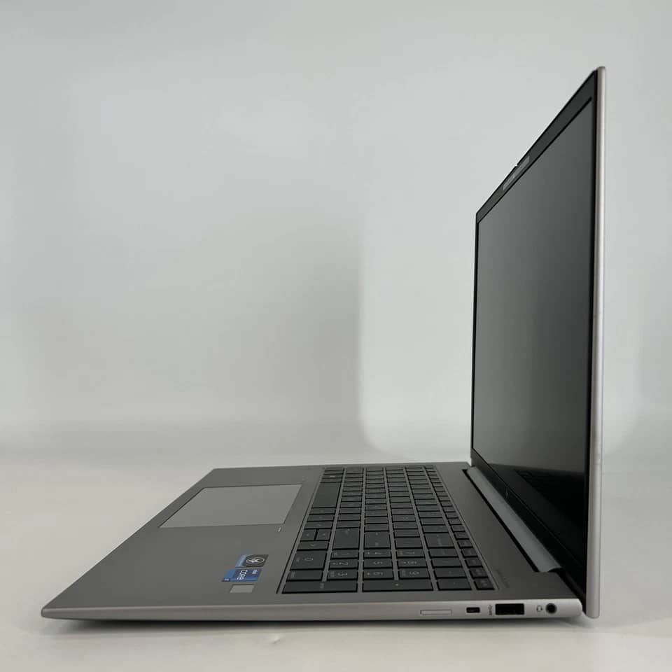 HP ZBook Firefly 16 G9 Computers 1TB 32GB Refurbished - Excellent