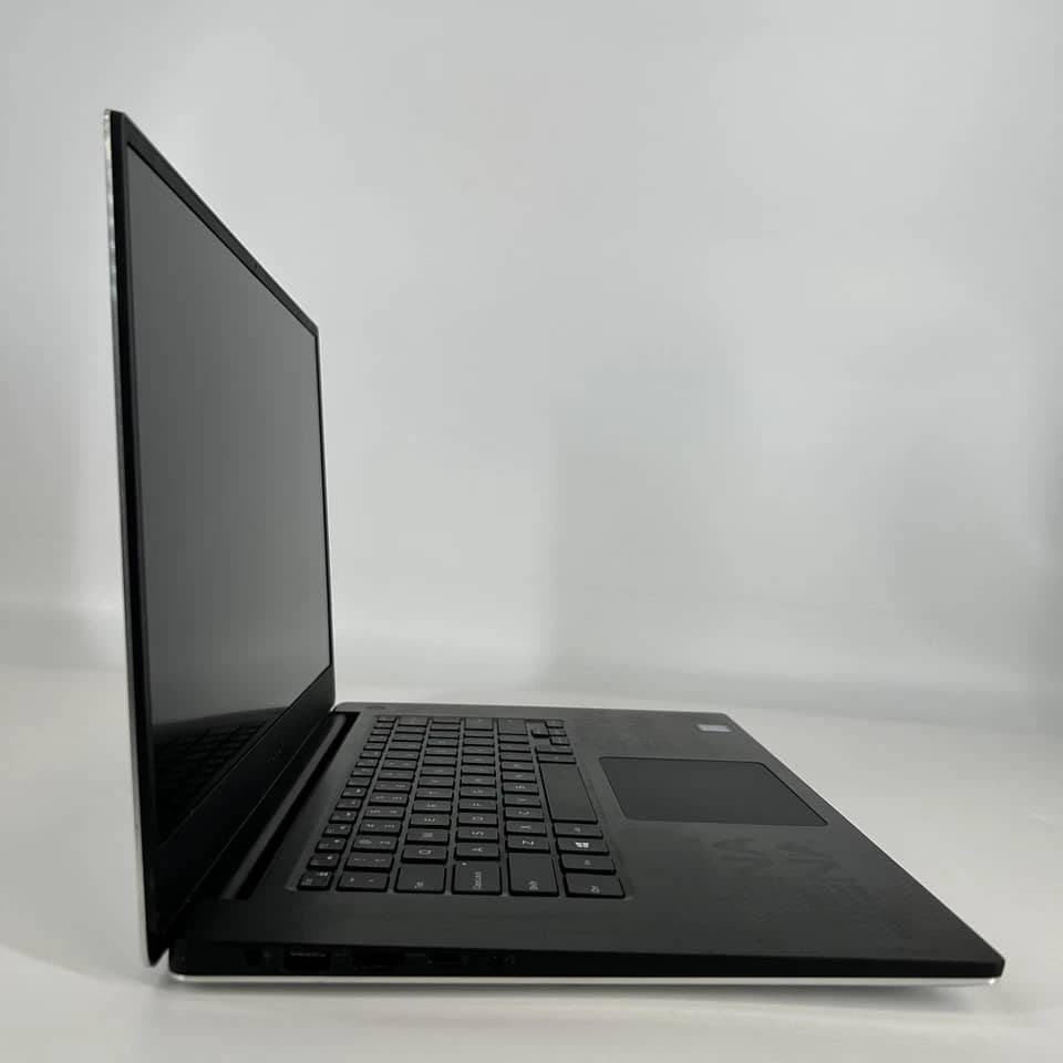 Dell XPS 15 7590 Computers 1TB 32GB Refurbished - Excellent