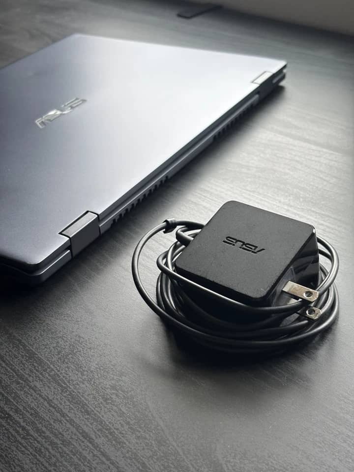 ASUS Vivobook TP412F Computers 512GB 8GB Used - Good