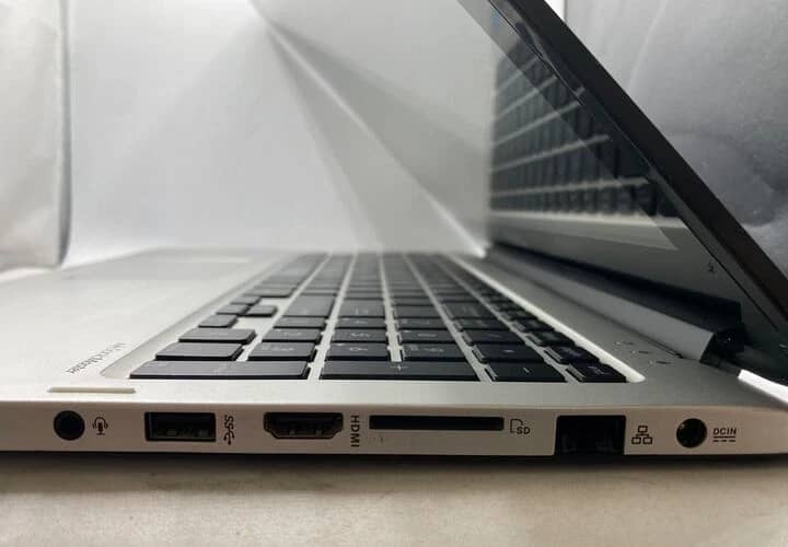 ASUS Vivobook F555L Computers 500GB 4GB Used - Good