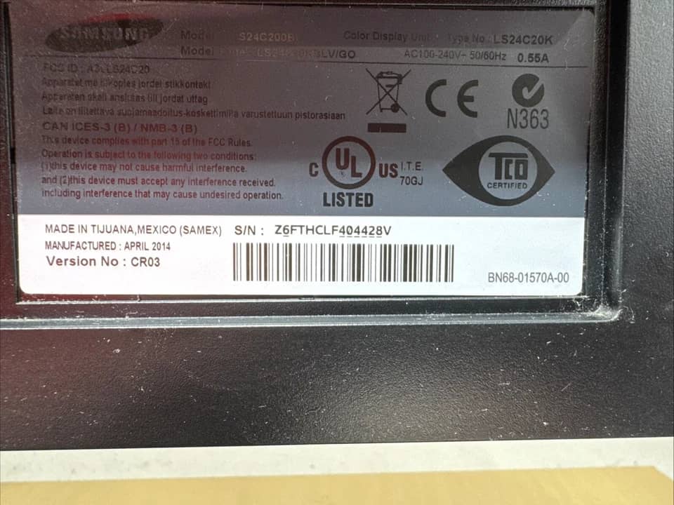 Samsung S24C200BL Monitors Black Open-Box Excellent