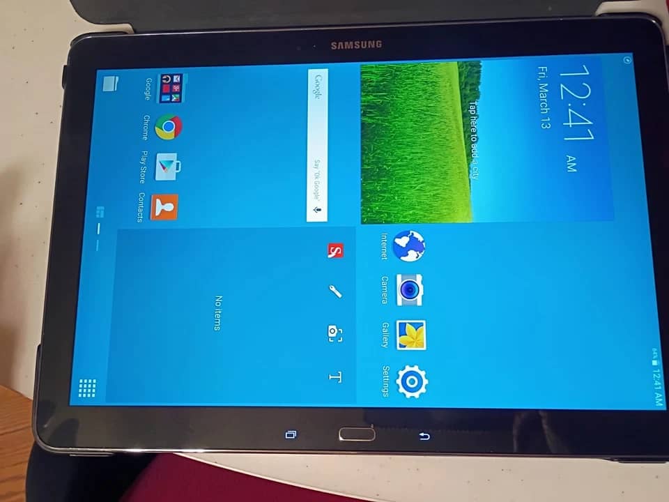 Samsung Galaxy Note tablets Tablets Black 16GB For parts or not working 8"