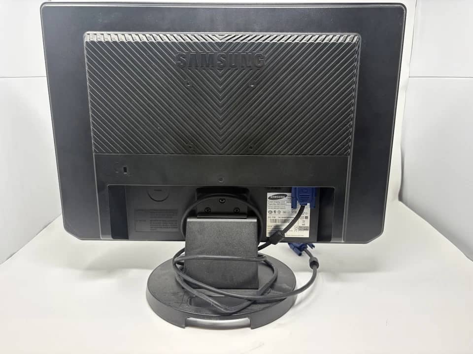 Samsung LS19WJWKBM Monitors Black Used - Good