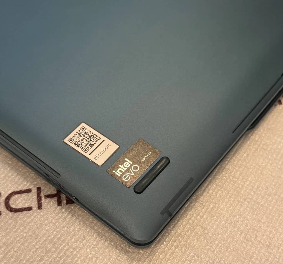 Lenovo Yoga Book 9i Computers 1TB 16GB Open-Box Excellent