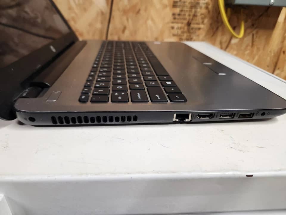 HP 15-ay Computers New